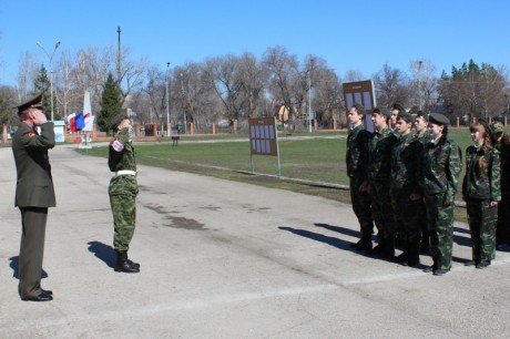 Саратовские школьники готовятся к финалу областной военно-спортивной игры «Зарница»