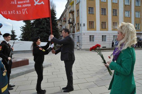 В Кирове торжественно стартовала областная акция «Знамя Победы»