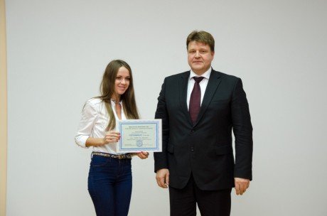 Выпускникам Малой академии государственного управления вручены сертификаты