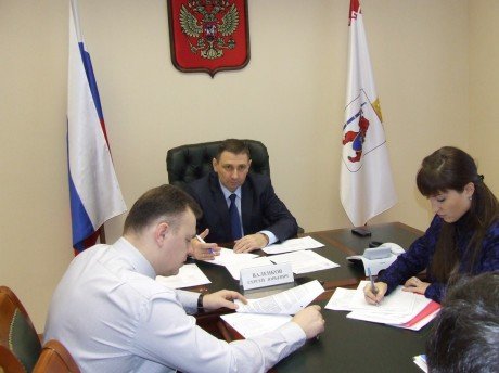 Помощник полномочного представителя Президента РФ в ПФО Сергей Валенков провел личный прием граждан в Йошкар-Оле