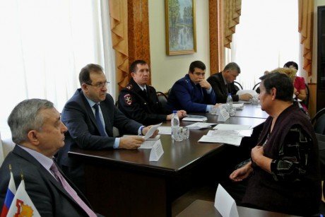 Жители Тольятти и Ставропольского района Самарской области обратились в мобильную приемную Президента РФ 