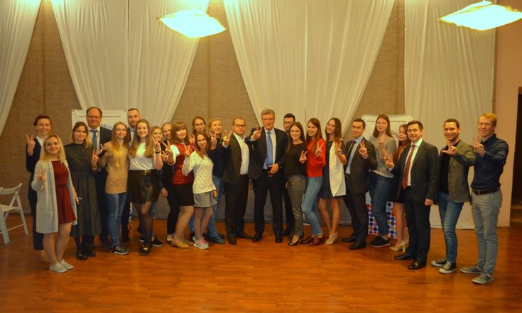 Губернатор Кировской области встретился с победителями Молодежного форума ПФО «iВолга»