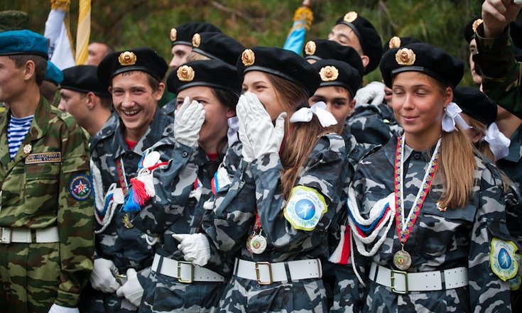 Победители «Зарницы Поволжья-2014» на почетном пьедестале