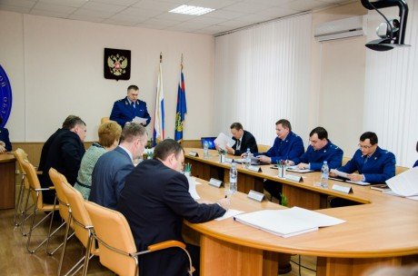 На совместном заседании коллегий прокуратуры и Счетной палаты обсуждались вопросы обеспечения оренбуржцев качественной питьевой водой