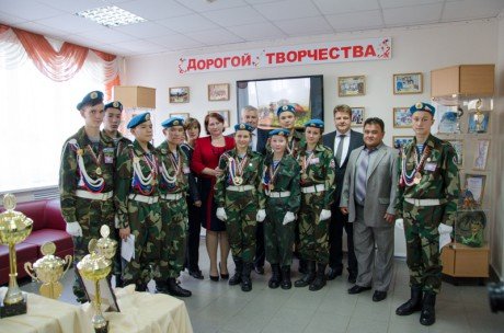 В Оренбуржье чествовали победителей окружного финала военно-спортивной игры «Зарница Поволжья-2014»
