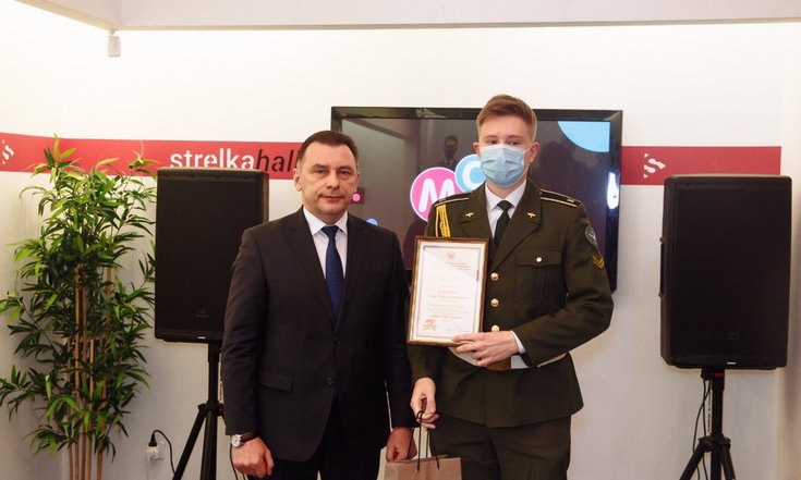 Участникам молодежных патриотических объединений Самарской области вручены дипломы полпреда Президента РФ