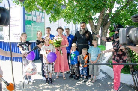 Президент России наградил семью из Оренбуржья орденом «Родительская слава»
