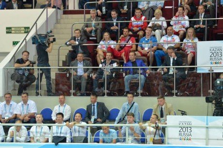 Дмитрий Медведев посетил финал волейбольного турнира «Универсиады-2013»