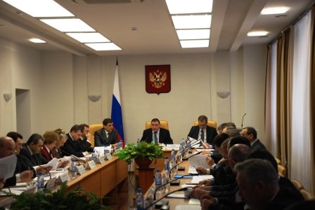 Необходимо активизировать работу по предоставлению государственных и муниципальных услуг