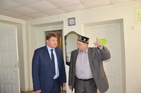 Рабочая встреча главного федерального инспектора с руководителем Духовного управления мусульман Оренбуржья 