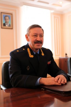 Рустам Идрисов провел рабочую встречу с начальником Управления специальной связи и информации ФСО России в ПФО Ринатом Гильмутдиновым