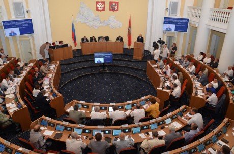 Оренбургские парламентарии внесли ряд поправок в областное законодательство в интересах детей