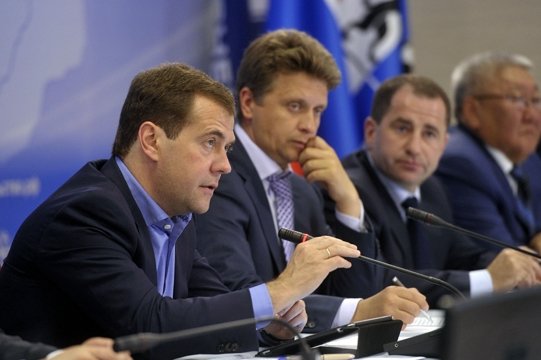 Дмитрий Медведев провел совещание «О развитии региональных авиаперевозок»