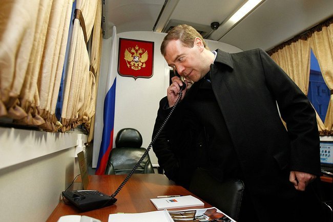 Осмотр мобильной приёмной Президента для жителей отдалённых районов