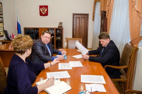Обсуждены вопросы заработной платы работников медицинских учреждений Оренбуржья