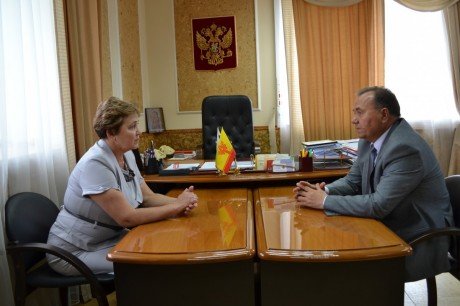 Приоритет - вопросам оказания помощи гражданам, вынужденно покинувшим территорию Украины 