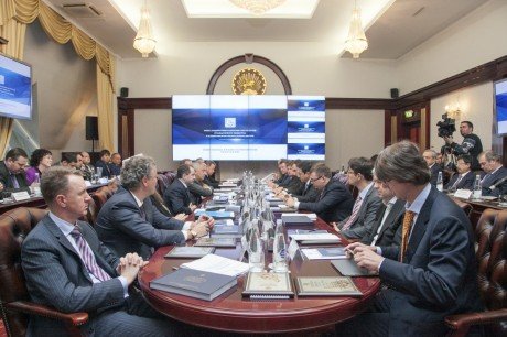 Михаил Бабич поблагодарил партнеров Фонда и глав регионов за поддержку молодежи