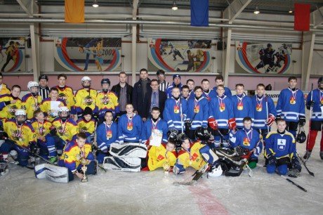 В Семенове прошел финал регионального турнира по хоккею «Надежда»