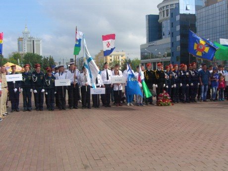 Молодое поколение хранит верность традициям российского флота