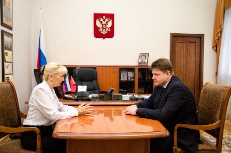 Учитывать читательский интерес к темам федерального звучания, делать периодику доступной для подписчиков 