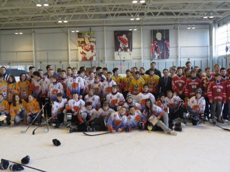 Юные хоккеисты «Золотой шайбы» оттачивают мастерство в турнире «Надежда»