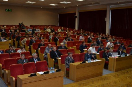 Законы рассмотрены, изменены и приняты
