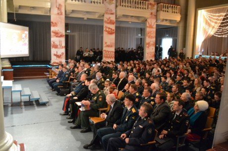 Главный федеральный инспектор поздравил Пермский военный институт внутренних войск МВД России с 204-летием со дня образования ВВ МВД РФ