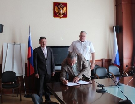 Главный федеральный инспектор по Нижегородской области вручил удостоверения судей
