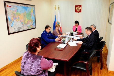 Марина Алёшина рассмотрела обращения жителей региона в приемной Президента РФ в Саратовской области