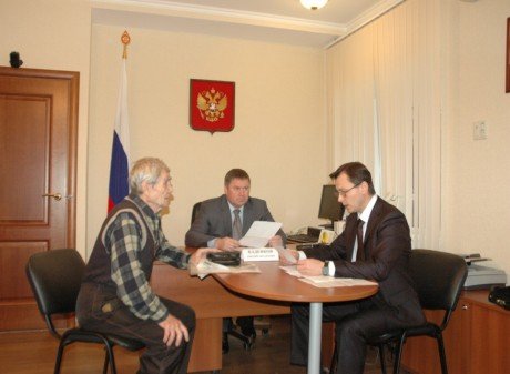 Дмитрий Каденков провел личный прием граждан