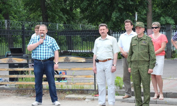 Крымские школьники участвуют в оборонно-спортивном лагере "Гвардеец" Приволжского федерального округа