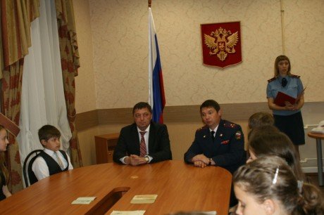 В преддверии Дня России в Удмуртии торжественно вручили паспорта гражданина РФ