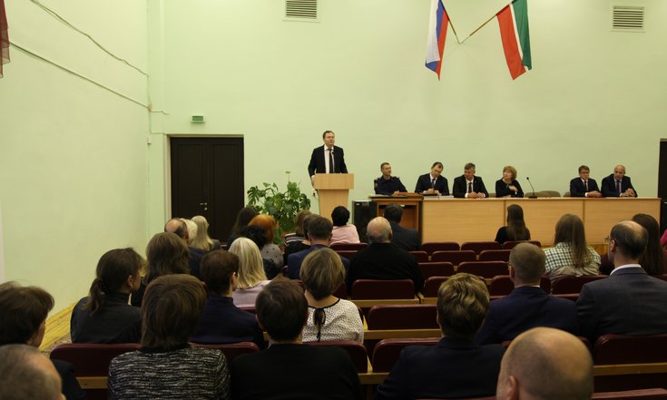 28.09.22_Главный федеральный инспектор по РТ провел встречу с сотрудниками ФБУ Средне-Волжского РЦСЭ Минюста России