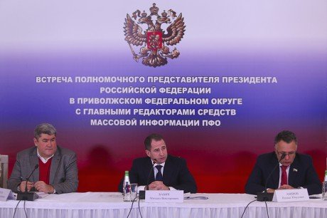 Михаил Бабич встретился с главными редакторами СМИ округа