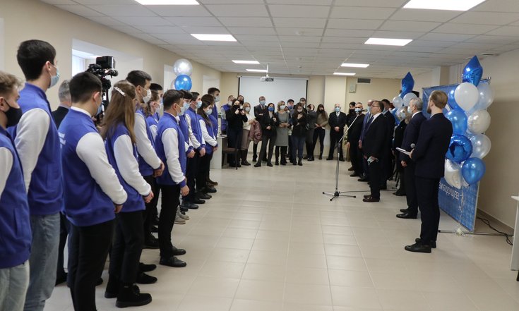 Главный федеральный инспектор поздравил студентов с Днем российского студенчества