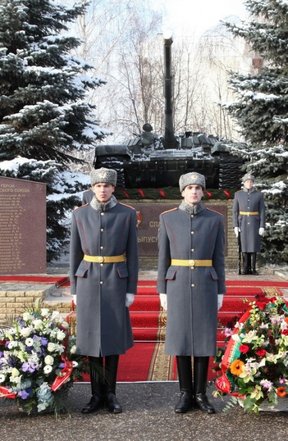 Состоялась церемония вручения боевого знамени Казанскому военному командному училищу