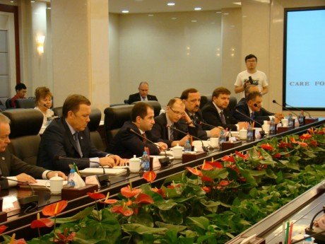 Михаил Бабич: Минимум пять регионов Приволжья готовы предоставить свои площадки для крупнейшего автомобильного концерна КНР